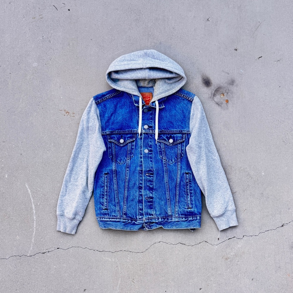 Levi's Denim Hoodie Jacket Trucker Jean Jacket
Fleece Sleeves Y2K
